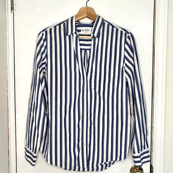 GAP Tops - 🌿GAP🌿 Striped Button Down Blouse
